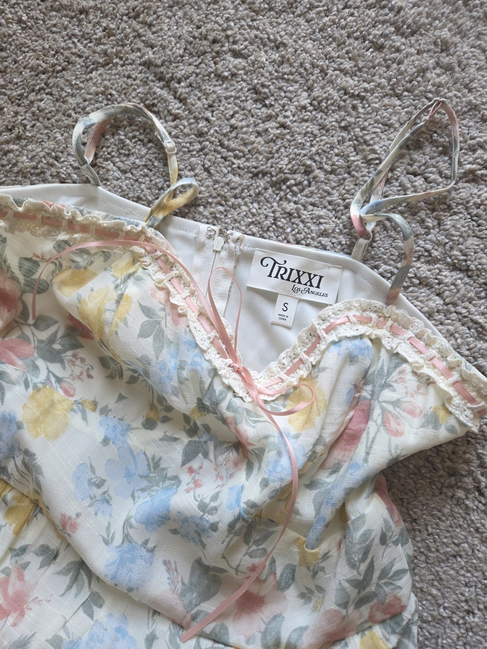Trixxi Floral Maxi Dress in Pastel Pink, Blue, Yellow - Picture 2 of 2